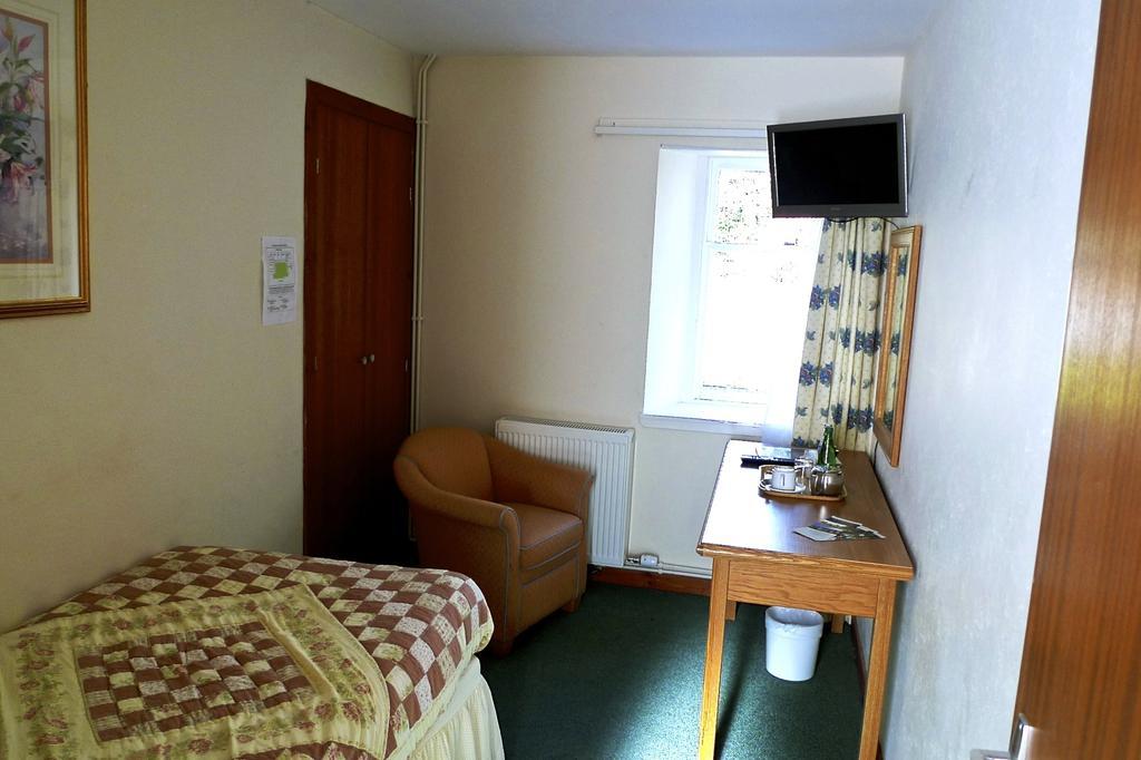 Altamount House Hotel Blairgowrie and Rattray Oda fotoğraf