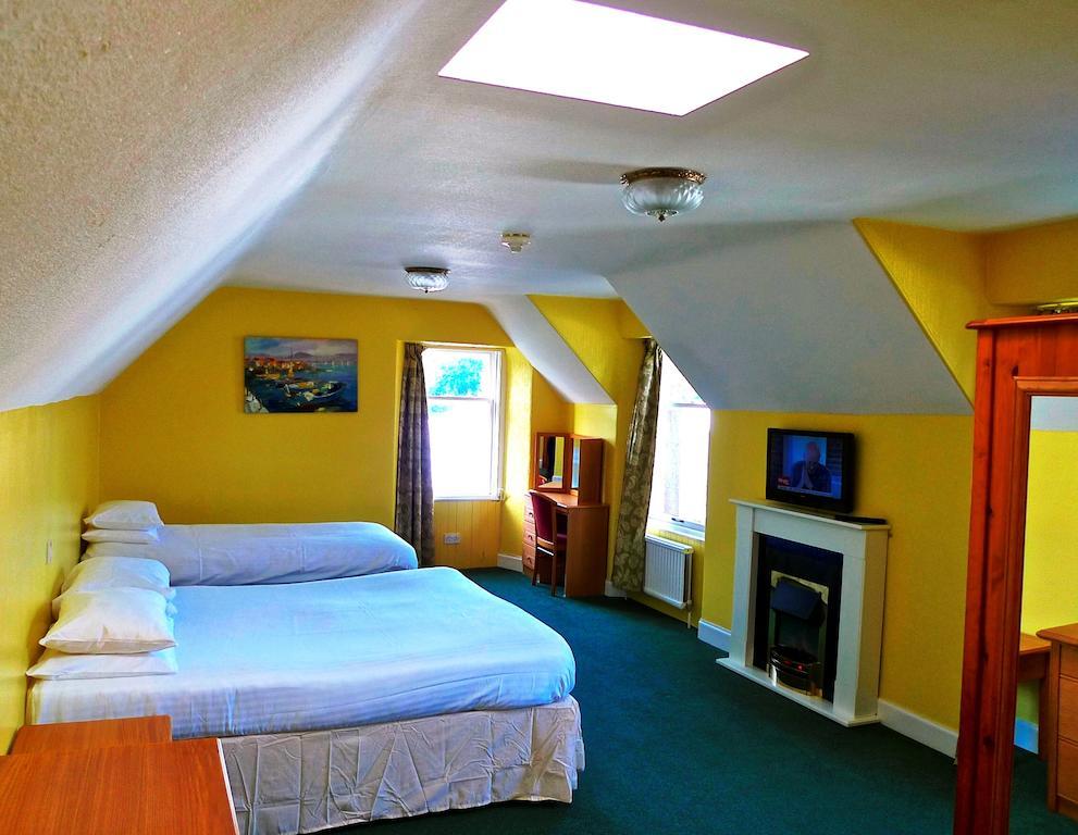 Altamount House Hotel Blairgowrie and Rattray Oda fotoğraf